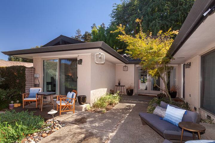 Modern, Renovated Private Oasis - Stockton Modern, Renovated Private Oasis - Stockton