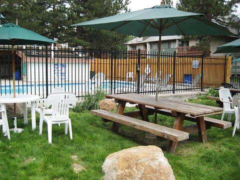 Mammoth Rustic Retreat  - Mammoth Lakes