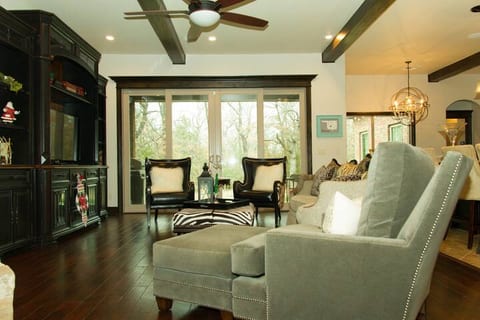 Family retreat just minutes from Lake Murray