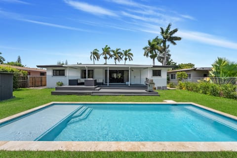 Luxury Miami Waterfront Retreat | Private Dock