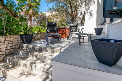 Apartments Lonamare - Unit 377223-13