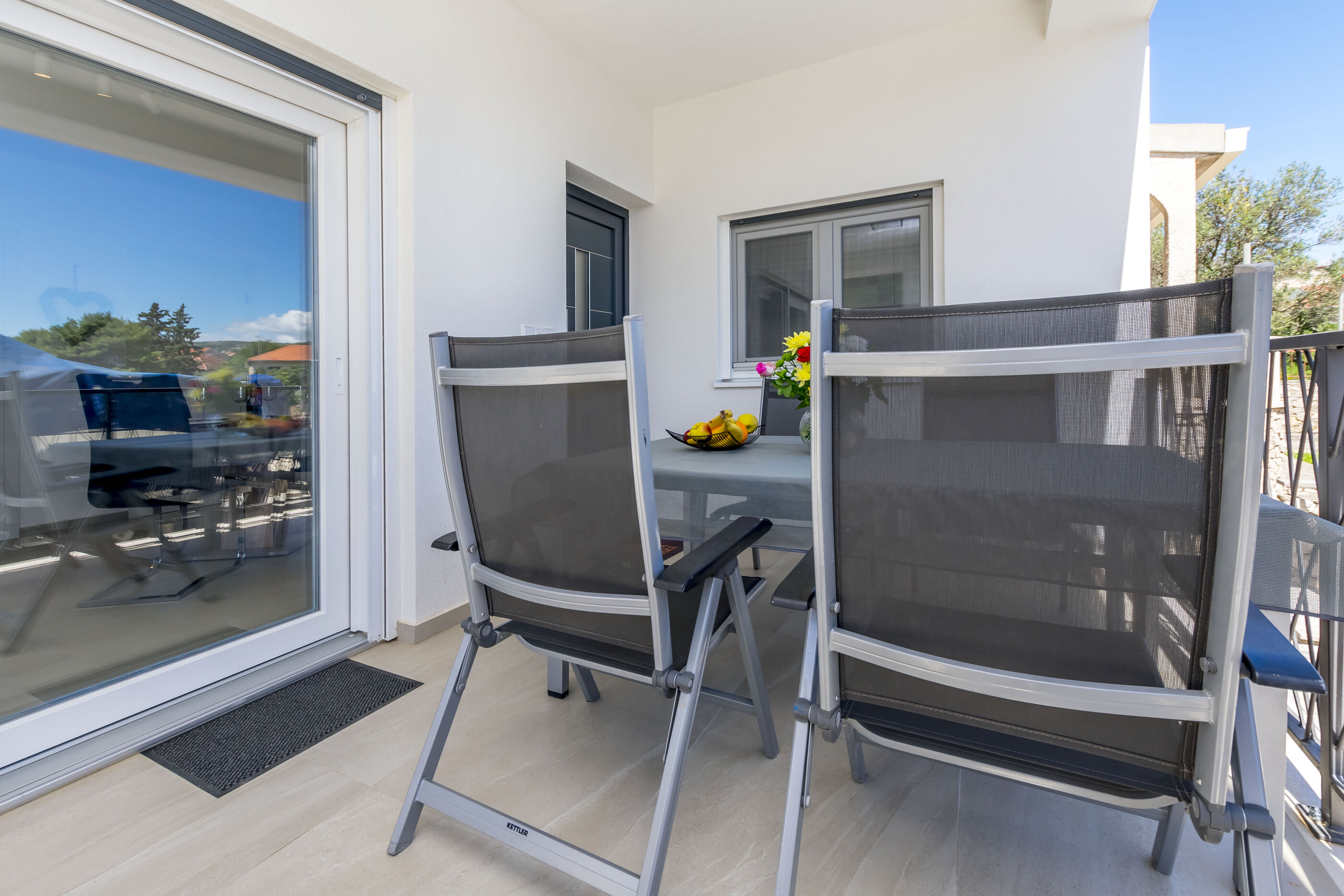 Apartments Lonamare - Unit 377223-13