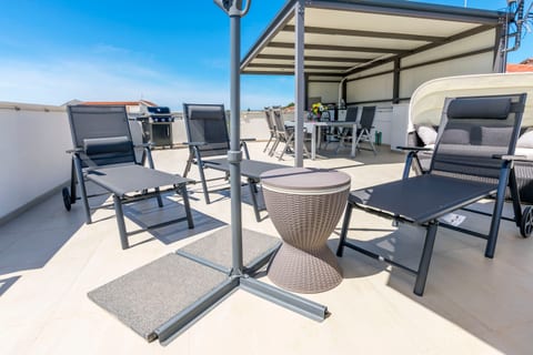 Apartments Lonamare - Unit 377224-13