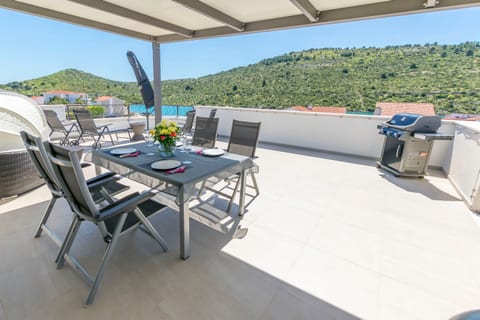 Apartments Lonamare - Unit 377224-13