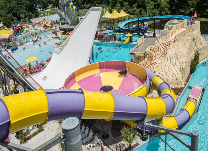16-min drive to Jungle Rapids Water Park