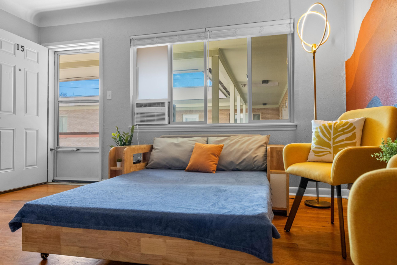 10-min-to-red-rocks-or-dt-golden-or-king-bed/