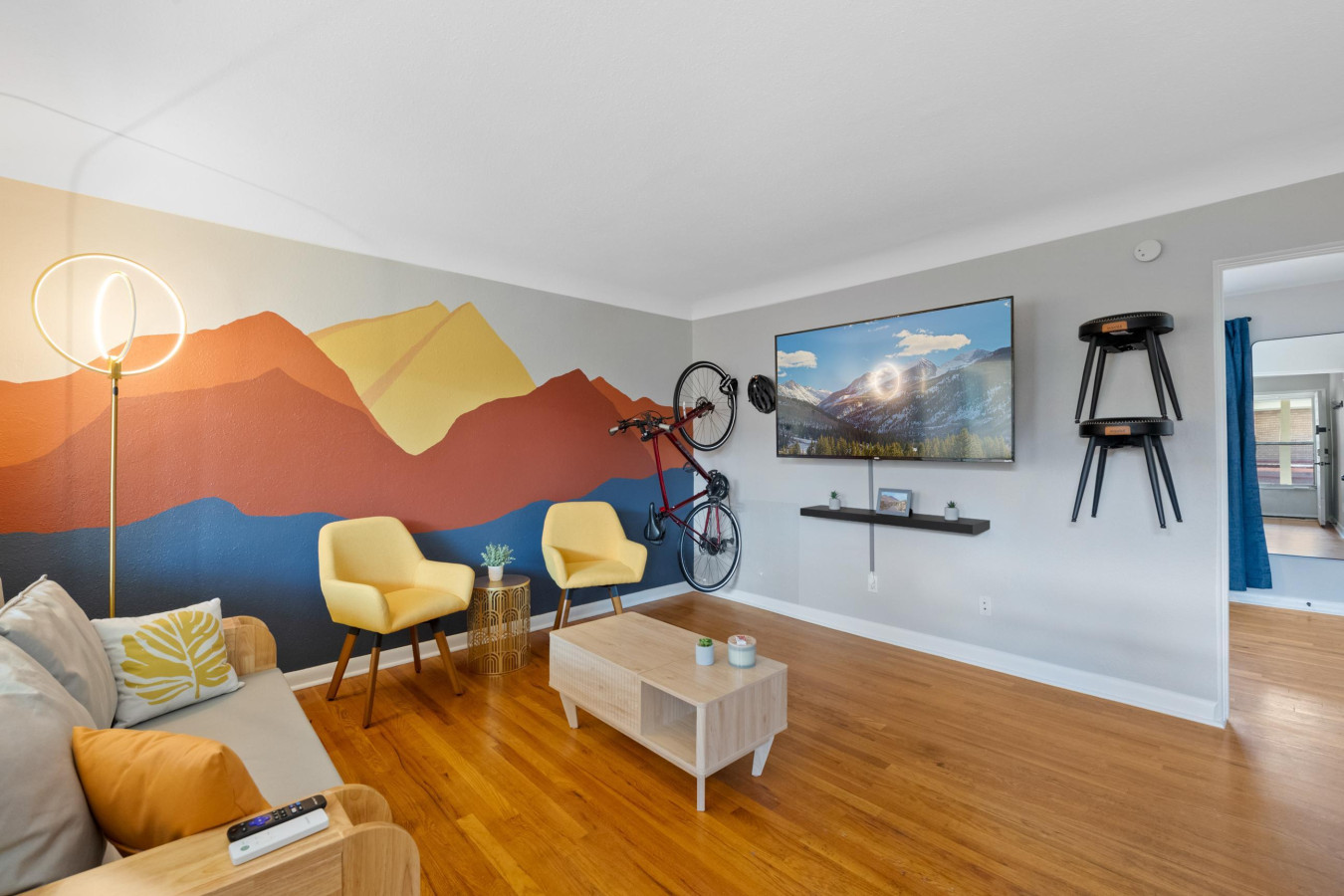 10-min-to-red-rocks-or-dt-golden-or-king-bed/