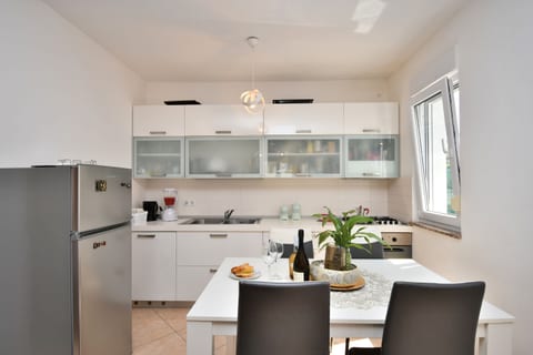 Apartment Beba - Unit 377288-13