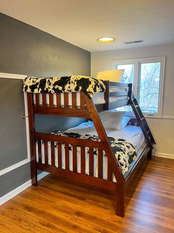 Lakeside Retreat|Firepit|Docks| Hiking|Fishing - Goodview Lakeside Retreat|Firepit|Docks| Hiking|Fishing - Goodview