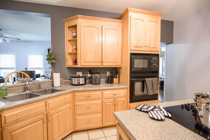 Lakeside Retreat|Firepit|Docks| Hiking|Fishing - Goodview Lakeside Retreat|Firepit|Docks| Hiking|Fishing - Goodview