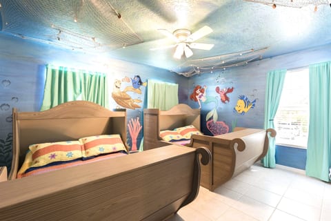 Mickeys Sunrise South Facing Pool Hot Tub Splashpad Theater BBQ