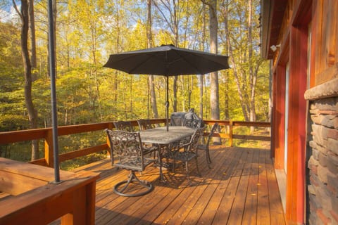 New Hot Tub - Diamond Creek - Sleeps up to 6