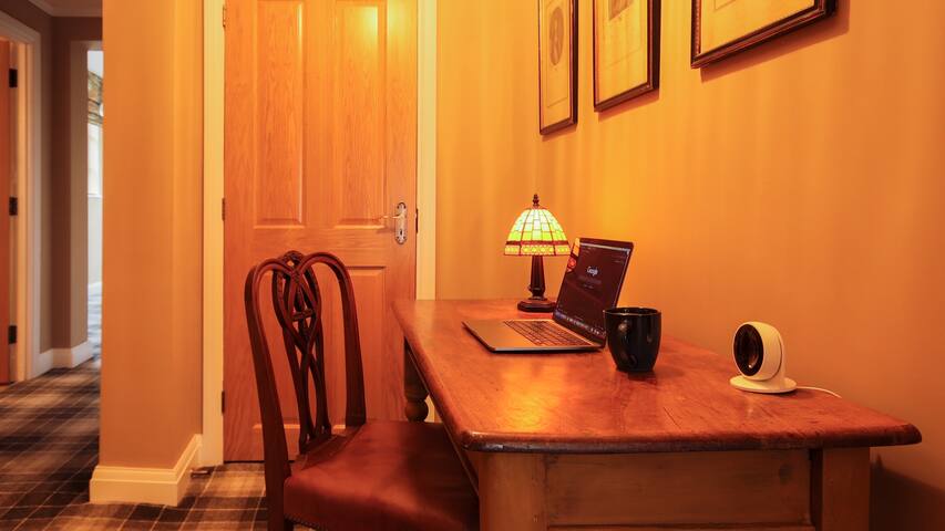 town-centre-unique-spacious-georgian-listed/