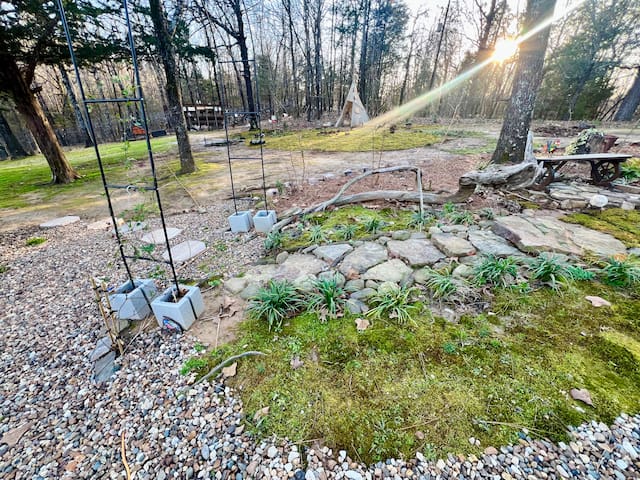 REDUCED RATE Baseball Regionals! PRIME location - - Oxford