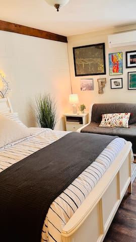 REDUCED RATE Baseball Regionals! PRIME location - - Oxford