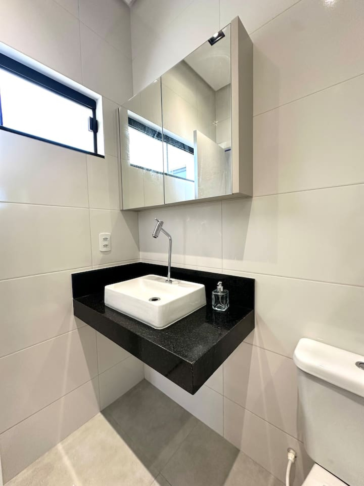 flat-exclusivo-1-2-quartos-luxo-com-garagem/