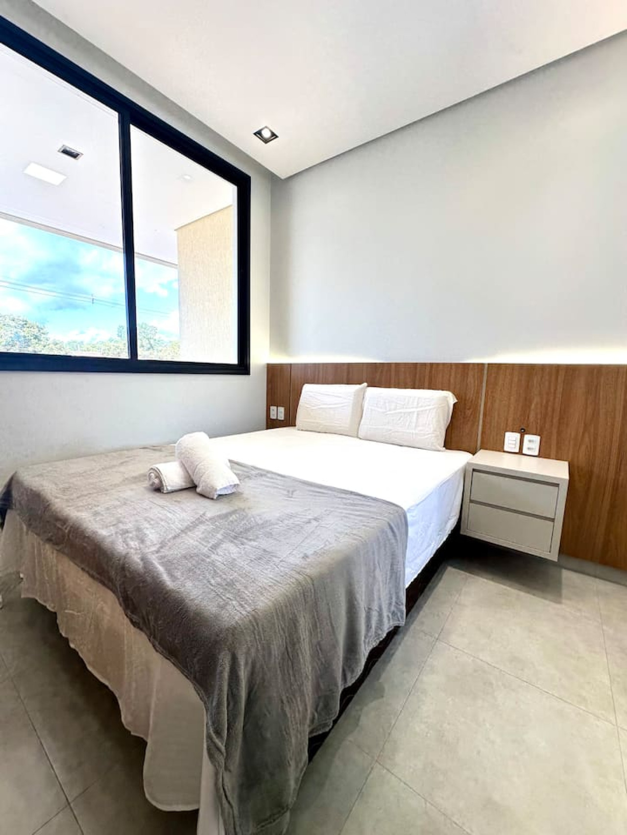 flat-exclusivo-1-2-quartos-luxo-com-garagem/