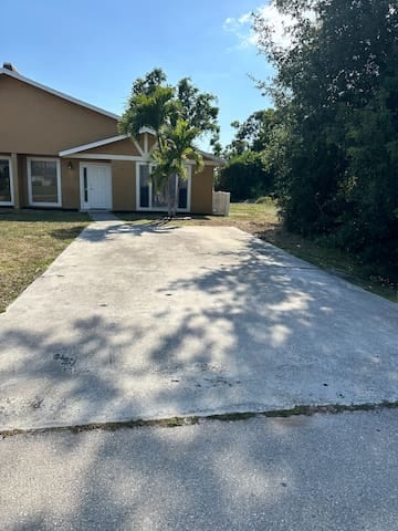 Fort Myers Breeze - Fort Myers