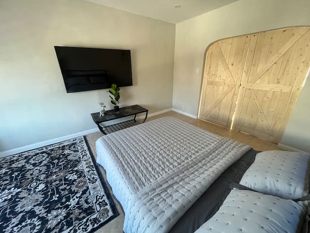 Modern Oasis| 8 guests| 25 min from NYC