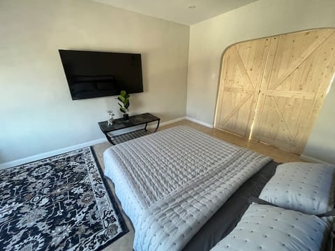 Modern Oasis| 8 guests| 25 min from NYC