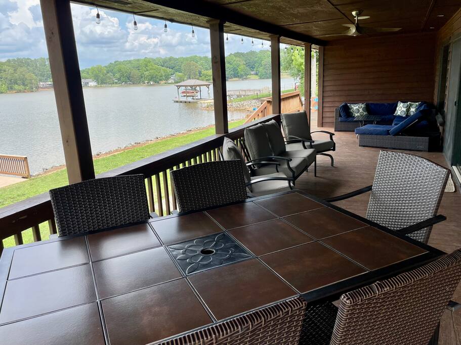A large covered deck is perfect for any day, but especially important for rainy ones A large covered deck is perfect for any day, but especially important for rainy ones - Camm’s Lakeside Retreat (Close to Charlotte) - Belmont