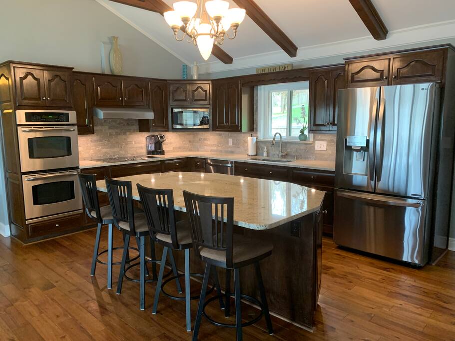 Camm’s Lakeside Retreat (Close to Charlotte) - Belmont Camm’s Lakeside Retreat (Close to Charlotte) - Belmont