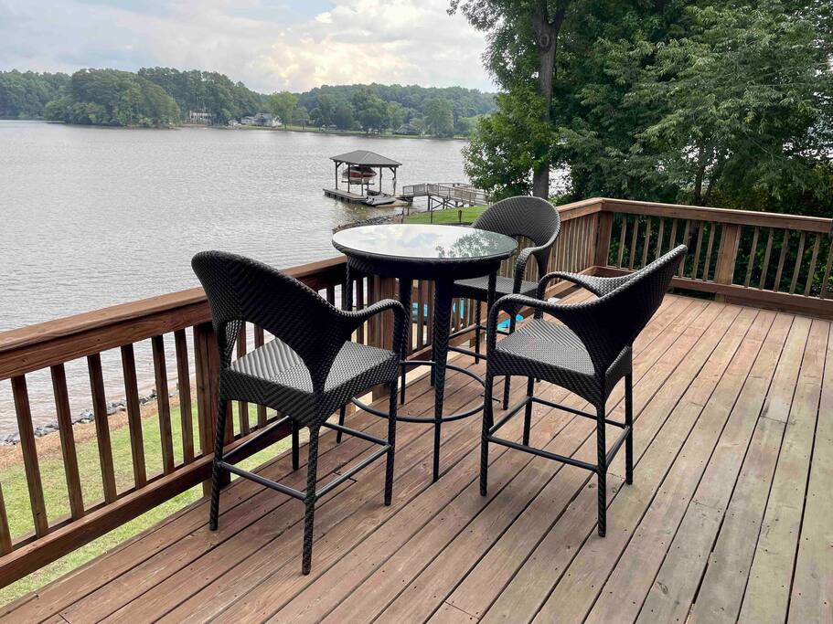 New bar height chairs and table added to master balcony New bar height chairs and table added to master balcony - Camm’s Lakeside Retreat (Close to Charlotte) - Belmont