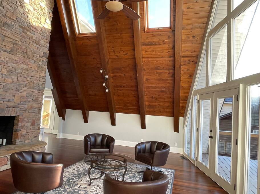 Beautiful sitting area underneath the skylights Beautiful sitting area underneath the skylights - Chalet on Lake Wylie, Waterfront w/Beach/Sleeps 16 - Belmont