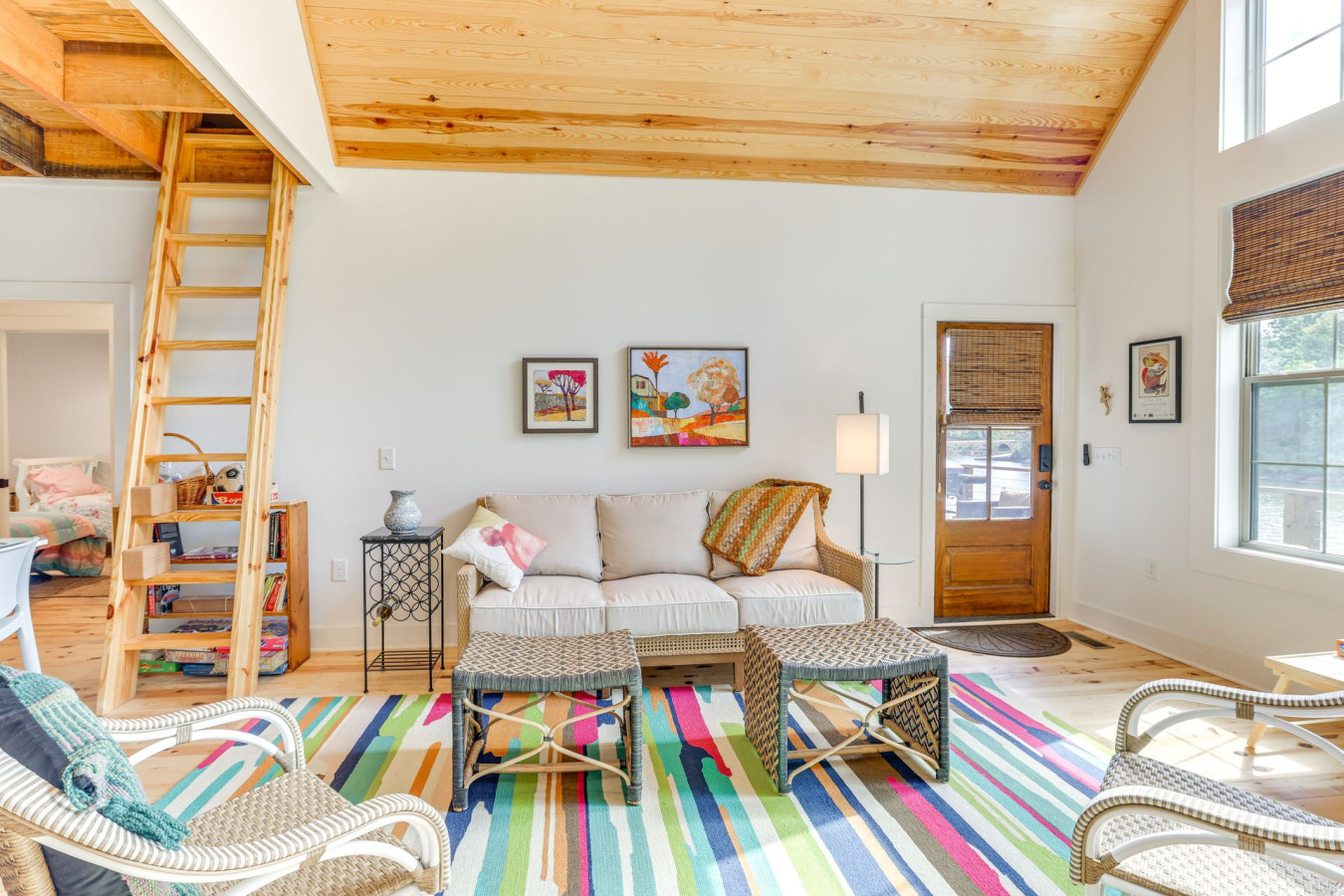 New 3BR Lakefront Home w/ Dock + Fishing Pond