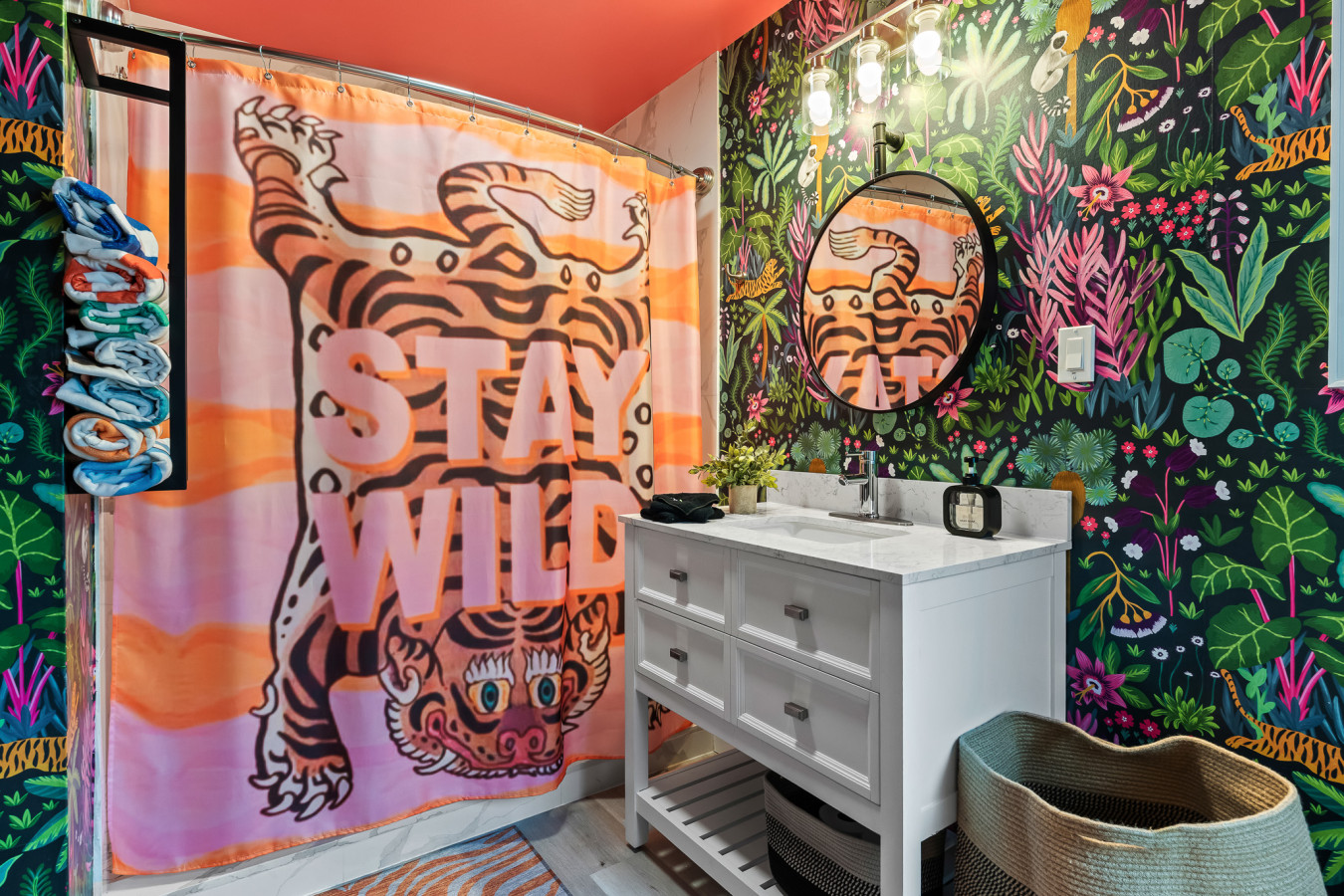 Bright and stylish first-level pool bathroom—ideal for a refreshing rinse after a swim.