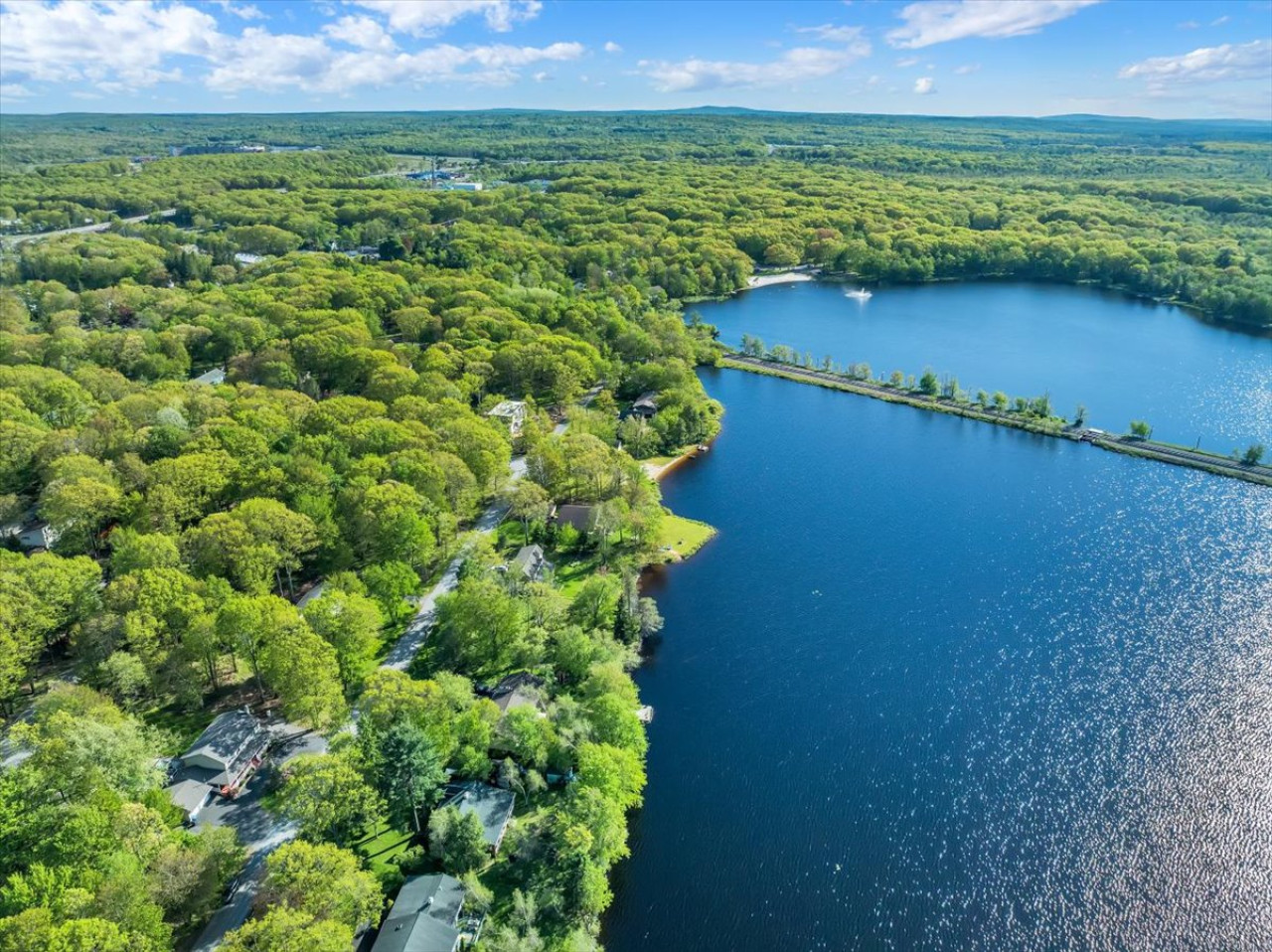 NEW Dream House | Hot Tub, Game Room, Lake Access - Pocono Summit