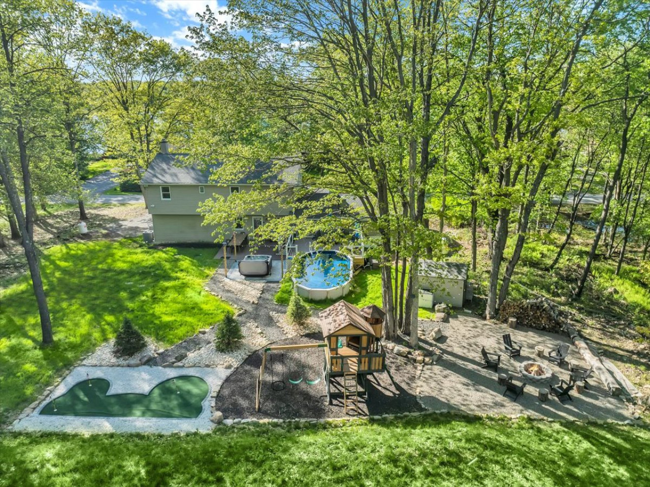 NEW Dream House | Hot Tub, Game Room, Lake Access - Pocono Summit