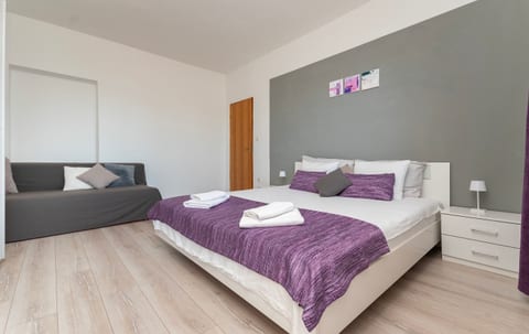 Apartments Zvonko - Unit 377210-13