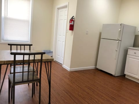 Large and private 3 bedroom and 1 bathroom apartment near Newark International Airport EWR and New York City