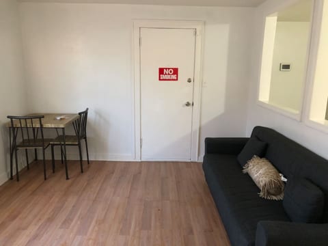 Private apartment with 1 bedroom and 1 bathroom