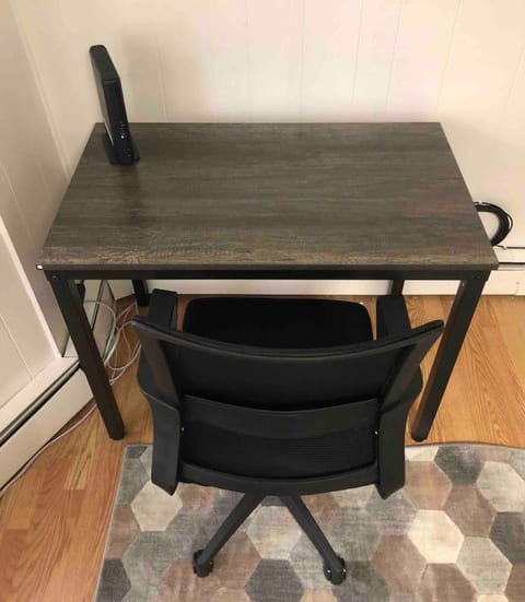 Private 2-bedroom apartment with direct bus to NYC Manhattan only a 5-minute walk away