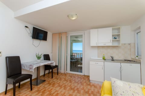 Apartments and Rooms Roso - Unit 377301-13
