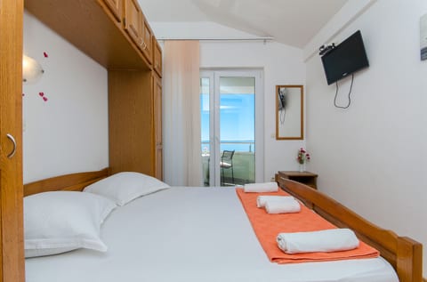Apartments and Rooms Roso - Unit 377306-13