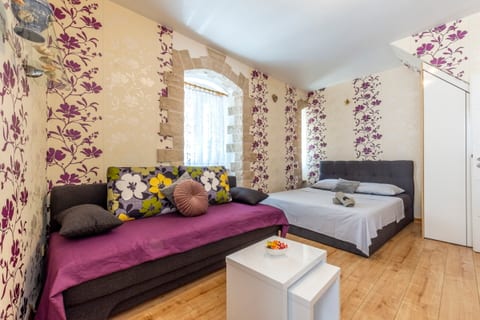 Apartment Center with jacuzzi - Unit 377318-13