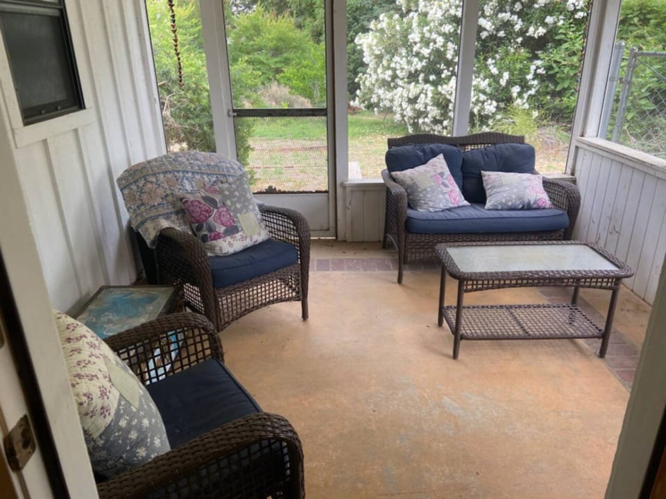 Ashley’s Hideaway - Anderson