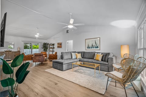 Pull out couch for more sleeping options