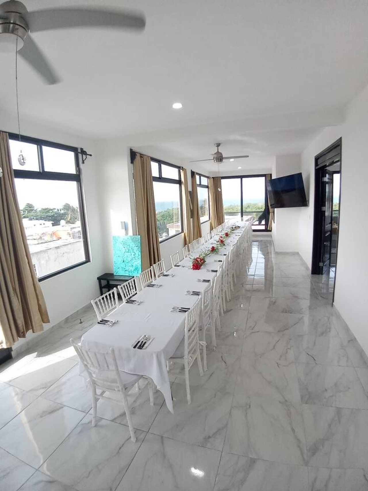 oceanview-penthouse-wbreakfast-50percent-off/