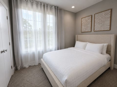 Houston 3BR Stay Near Downtown and Stadiums