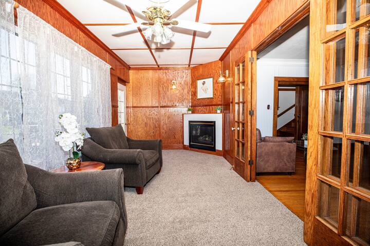 spacious-5br-updated-prime-lots-of-parking/