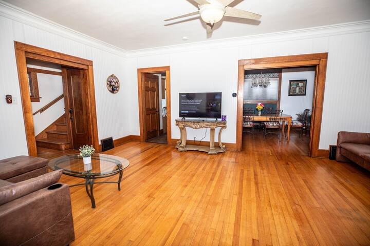 spacious-5br-updated-prime-lots-of-parking/
