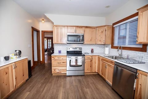 Spacious 5BR - Updated & Prime, Lots of Parking!