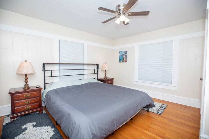 spacious-5br-updated-prime-lots-of-parking/