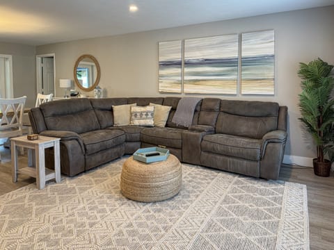New reclining living room sectional