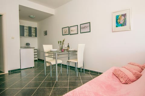 Apartments More - Unit 377283-13