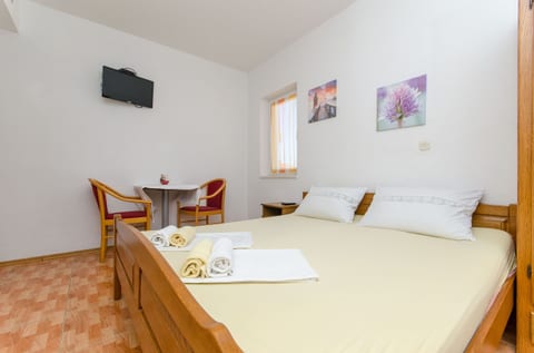 Apartments and Rooms Roso - Unit 377300-13